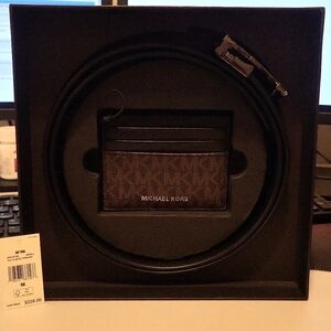 Michael Kors Belt and Small Card Wallet Gift Set NWT